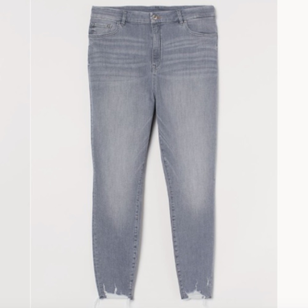 H&M+ Embrace Shape Ankle Jeans; size 20